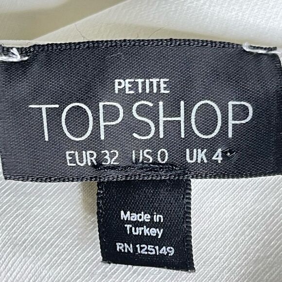 Topshop White Ivory Cold Shoulder Short Cap Sleeves Crop Zipper Back Top Size 0 - Picture 4 of 15